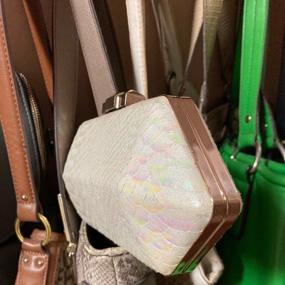 Caché snake print clutch - Picture 4 of 5